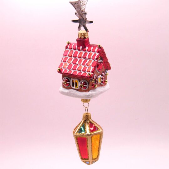 Domek piernikowy z latarnią